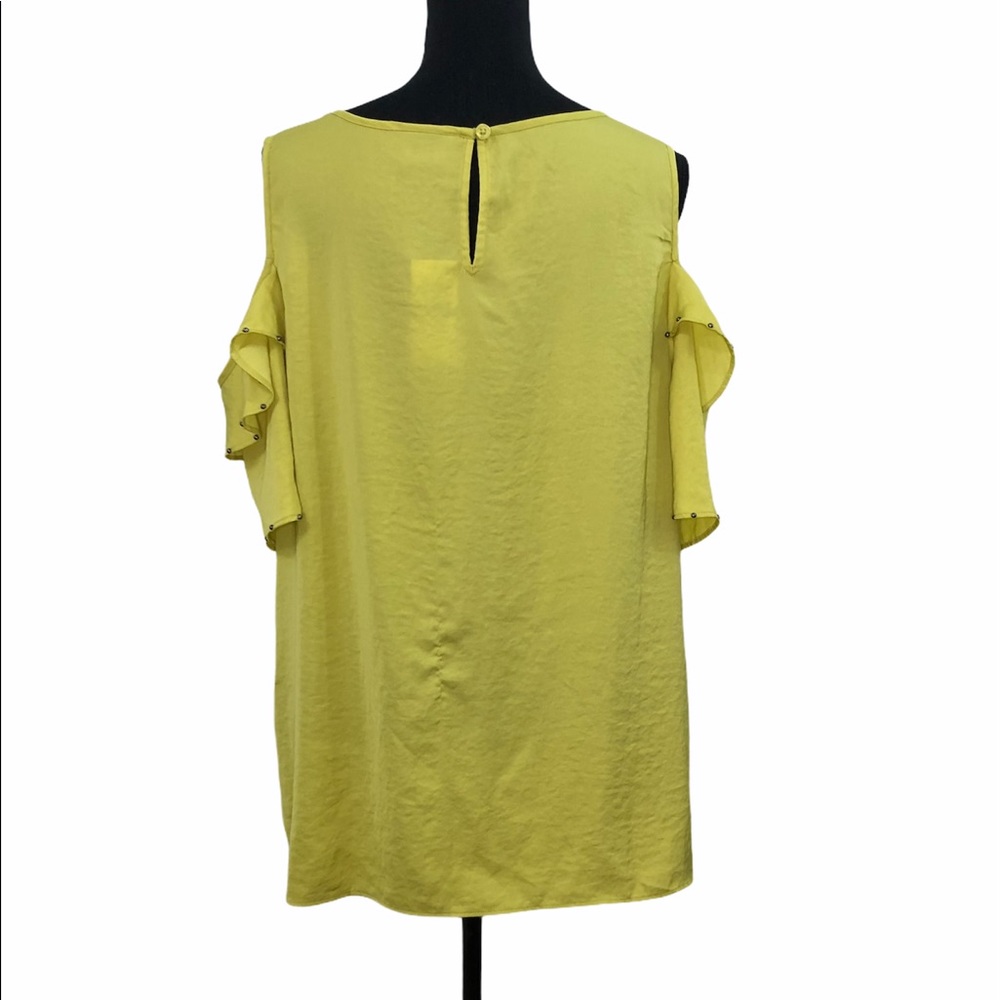 NEW JM Collection Embellished Ruffle Top - Picture 4 of 5